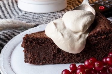 an image of chocolate tart with avonmore baileys cream